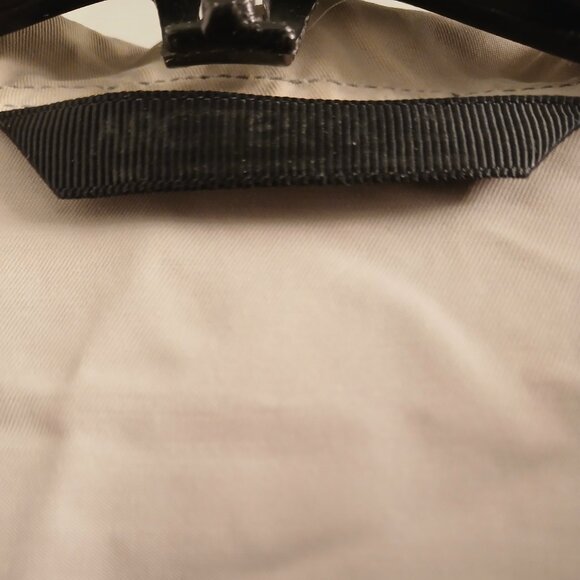 Arc’teryx Light Gray Windbreaker Shell - Picture 8 of 13